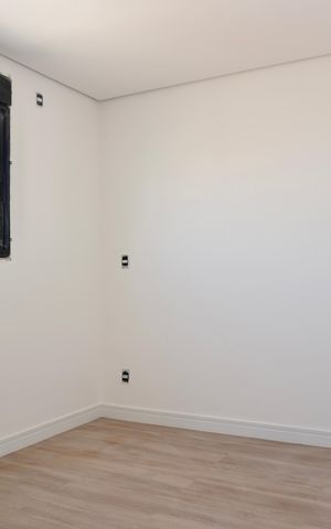 Apartamento à venda com 117m², 3 quartos e 2 vagas Apartamento à venda com 117m², 3 quartos e 2 vagasSuíte