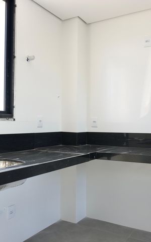 Apartamento à venda com 187m², 3 quartos e 2 vagasCozinha 