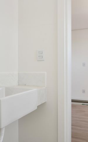 Apartamento à venda com 187m², 3 quartos e 2 vagasSemi-suítes - Banheiro 