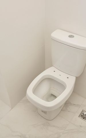 Apartamento à venda com 187m², 3 quartos e 2 vagasSuíte 1 - Banheiro 