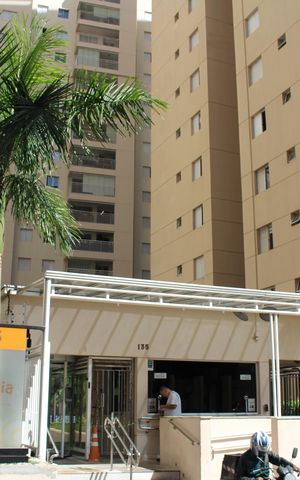 Apartamento à venda com 84m², 2 quartos e 1 vagaFachada