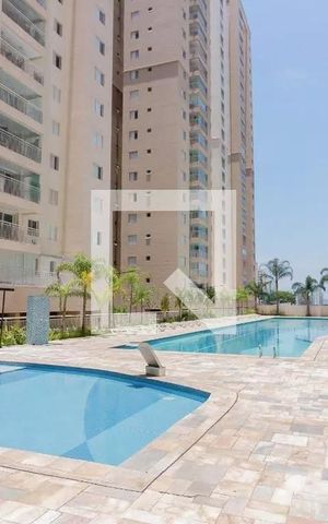 Apartamento à venda com 84m², 2 quartos e 1 vaga Apartamento à venda com 84m², 2 quartos e 1 vagaPiscina