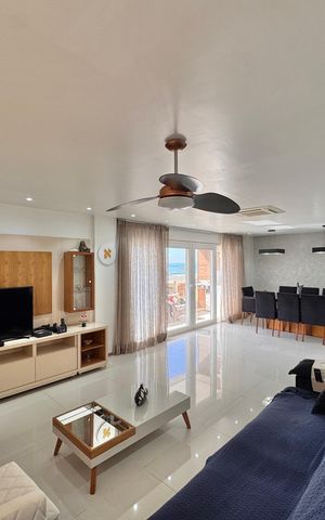 Apartamento à venda com 172m², 3 quartos e 3 vagas Apartamento à venda com 172m², 3 quartos e 3 vagasSala