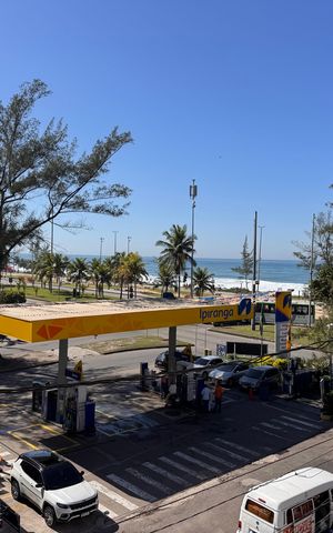 Apartamento à venda com 172m², 3 quartos e 3 vagas Apartamento à venda com 172m², 3 quartos e 3 vagasVaranda