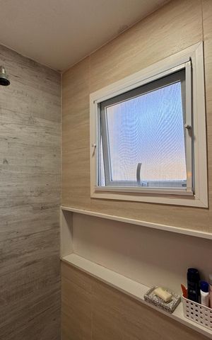 Apartamento à venda com 172m², 3 quartos e 3 vagas Apartamento à venda com 172m², 3 quartos e 3 vagasSuíte 2 - Banheiro