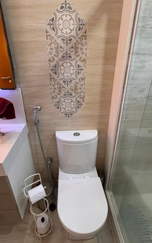Apartamento à venda com 172m², 3 quartos e 3 vagas Apartamento à venda com 172m², 3 quartos e 3 vagasSuíte 2 - Banheiro