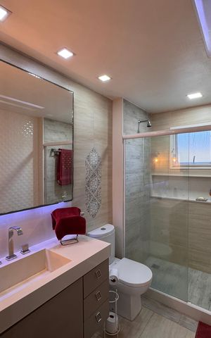 Apartamento à venda com 172m², 3 quartos e 3 vagas Apartamento à venda com 172m², 3 quartos e 3 vagasSuíte 2 - Banheiro