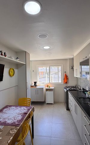Apartamento à venda com 172m², 3 quartos e 3 vagas Apartamento à venda com 172m², 3 quartos e 3 vagasCozinha e Área de Serviço