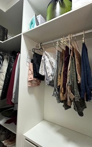 Apartamento à venda com 53m², 2 quartos e 1 vaga Apartamento à venda com 53m², 2 quartos e 1 vagaCloset do quarto