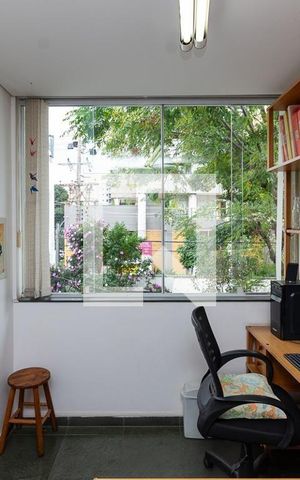 Casa para alugar com 200m², 4 quartos e 5 vagas