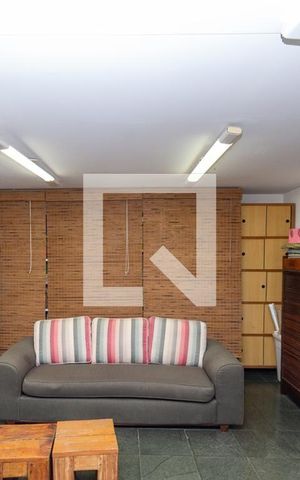 Casa para alugar com 200m², 4 quartos e 5 vagas