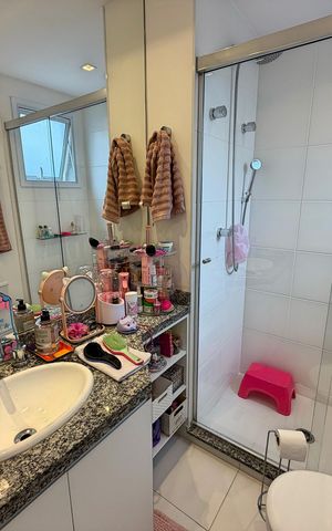 Apartamento à venda com 110m², 3 quartos e 3 vagas Apartamento à venda com 110m², 3 quartos e 3 vagasBanheiro