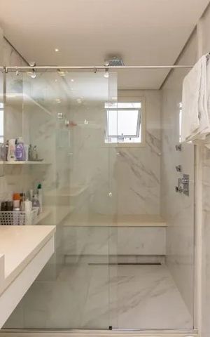 Apartamento à venda com 110m², 3 quartos e 3 vagas Apartamento à venda com 110m², 3 quartos e 3 vagasBanheiro da Suíte