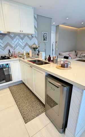 Apartamento à venda com 110m², 3 quartos e 3 vagas Apartamento à venda com 110m², 3 quartos e 3 vagasCozinha