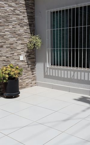 Casa à venda com 89m², 2 quartos e 2 vagasGaragem