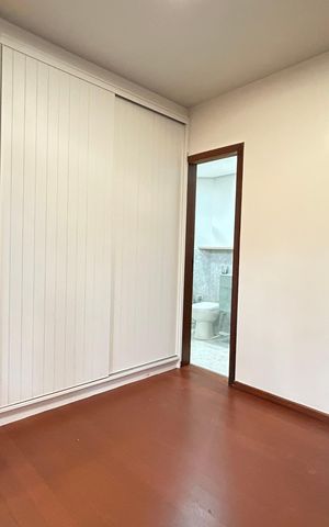 Casa de condomínio para alugar com 230m², 3 quartos e 2 vagasSuíte 1