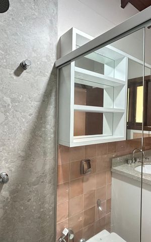 Casa de condomínio para alugar com 230m², 3 quartos e 2 vagasBanheiro suíte 2
