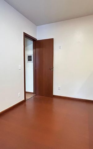 Casa de condomínio para alugar com 230m², 3 quartos e 2 vagasSuíte 2