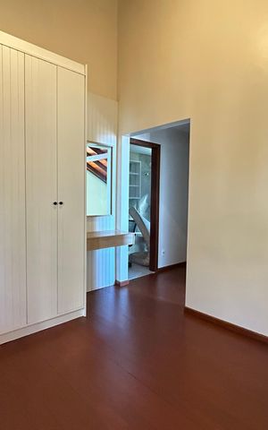 Casa de condomínio para alugar com 230m², 3 quartos e 2 vagasSuíte 3