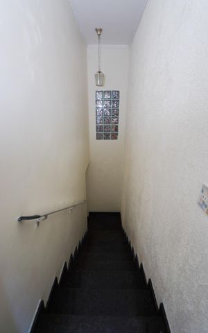 Casa para alugar com 100m², 2 quartos e sem vagaEntrada social 