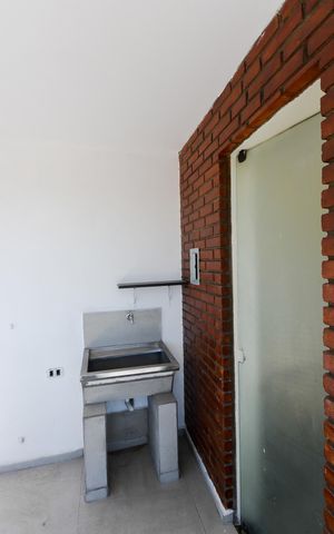 Casa para alugar com 100m², 2 quartos e sem vagaÁrea de Serviço