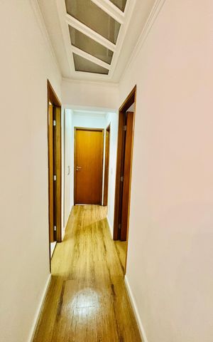 Apartamento para alugar com 80m², 3 quartos e 2 vagas Apartamento para alugar com 80m², 3 quartos e 2 vagasCorredor dos quartos