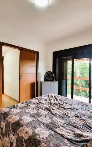 Casa de condomínio à venda com 365m², 3 quartos e 4 vagas Casa de condomínio à venda com 365m², 3 quartos e 4 vagasQuarto