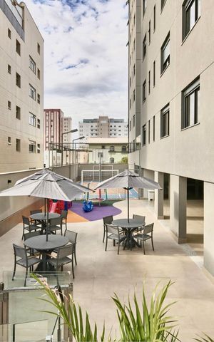 Apartamento à venda com 63m², 2 quartos e 2 vagas Apartamento à venda com 63m², 2 quartos e 2 vagasÁrea comum - Piscina