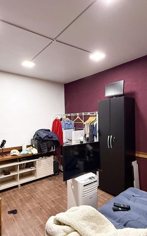 Casa à venda com 150m², 2 quartos e 2 vagas Casa à venda com 150m², 2 quartos e 2 vagasQuarto