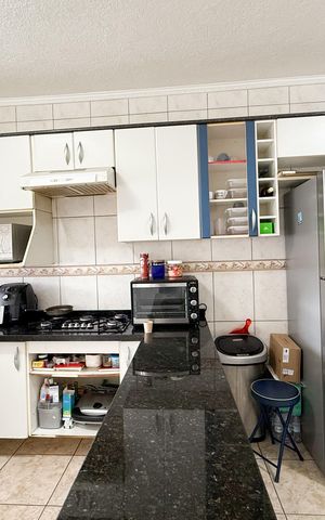 Casa à venda com 150m², 2 quartos e 2 vagas Casa à venda com 150m², 2 quartos e 2 vagasCozinha