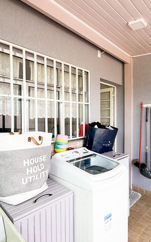 Casa à venda com 150m², 2 quartos e 2 vagas