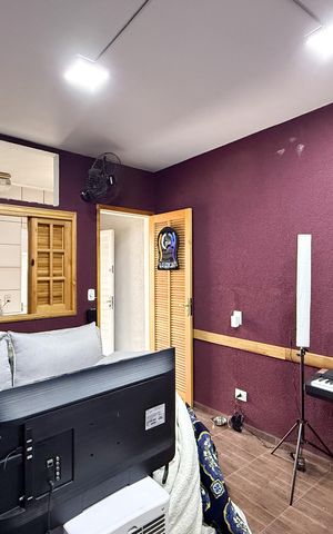 Casa à venda com 150m², 2 quartos e 2 vagas Casa à venda com 150m², 2 quartos e 2 vagasQuarto