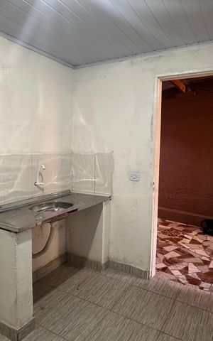 Casa para alugar com 22m², 1 quarto e sem vaga