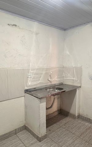Casa para alugar com 22m², 1 quarto e sem vaga