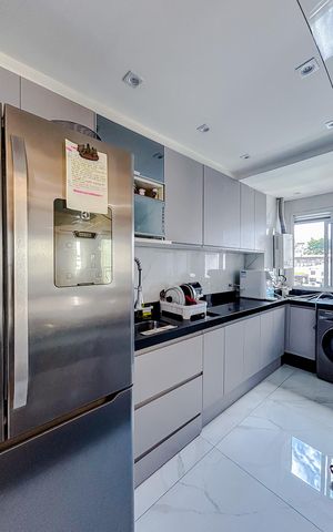 Apartamento à venda com 67m², 2 quartos e 1 vagaCozinha e Área de Serviço