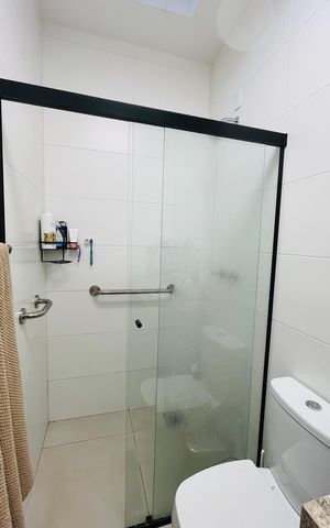 Casa de condomínio à venda com 130m², 3 quartos e 2 vagas