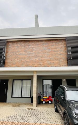 Casa de condomínio à venda com 130m², 3 quartos e 2 vagas
