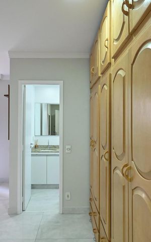 Apartamento à venda com 126m², 3 quartos e 2 vagasArmário da Suíte 