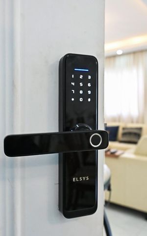Apartamento à venda com 126m², 3 quartos e 2 vagasFechadura Eletrônica