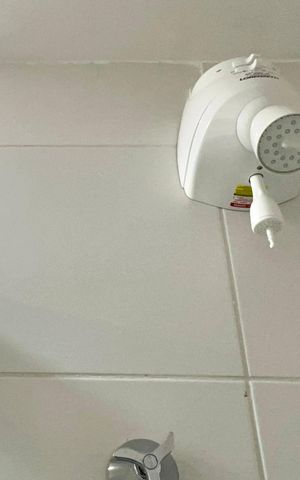Studio para alugar com 28m², 1 quarto e sem vaga Studio para alugar com 28m², 1 quarto e sem vagaBanheiro