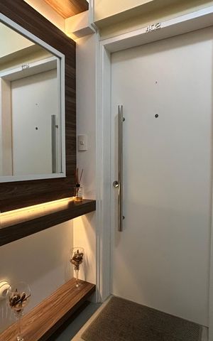 Apartamento para alugar com 100m², 5 quartos e 1 vaga Apartamento para alugar com 100m², 5 quartos e 1 vagaHall de entrada