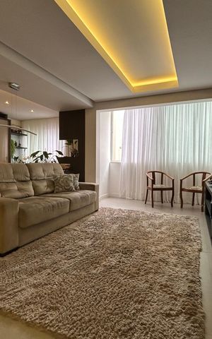Apartamento para alugar com 100m², 5 quartos e 1 vaga Apartamento para alugar com 100m², 5 quartos e 1 vagaSala