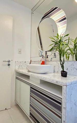 Apartamento para alugar com 100m², 5 quartos e 1 vaga Apartamento para alugar com 100m², 5 quartos e 1 vagaBanheiro Social