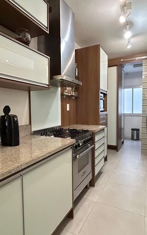 Apartamento para alugar com 100m², 5 quartos e 1 vaga Apartamento para alugar com 100m², 5 quartos e 1 vagaCozinha