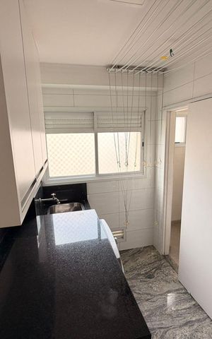 Apartamento para alugar com 178m², 3 quartos e 3 vagas Apartamento para alugar com 178m², 3 quartos e 3 vagasÁrea de serviço