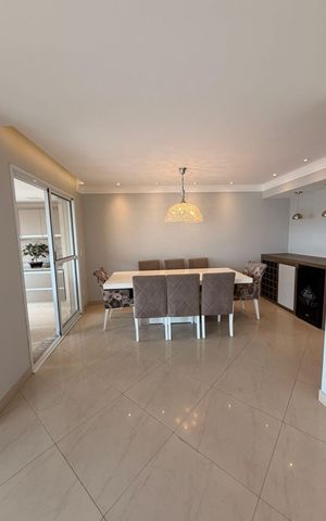 Apartamento para alugar com 178m², 3 quartos e 3 vagas Apartamento para alugar com 178m², 3 quartos e 3 vagasSala de Jantar