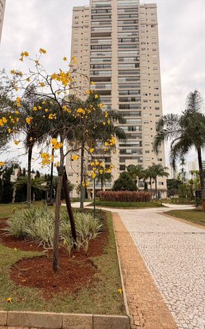 Apartamento para alugar com 178m², 3 quartos e 3 vagas Apartamento para alugar com 178m², 3 quartos e 3 vagasÁrea externa