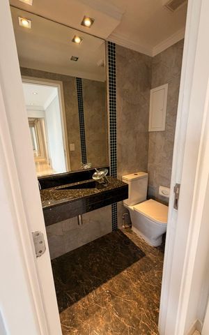 Apartamento para alugar com 178m², 3 quartos e 3 vagas Apartamento para alugar com 178m², 3 quartos e 3 vagasBanheiro 4
