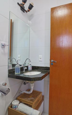 Casa de condomínio à venda com 74m², 2 quartos e 1 vagaBanheiro do Quarto 1