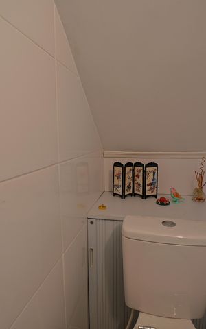 Casa de condomínio à venda com 74m², 2 quartos e 1 vagaLavabo